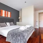 Plaça Catalunya Breathtaking 3bedroom Duplex with balcony