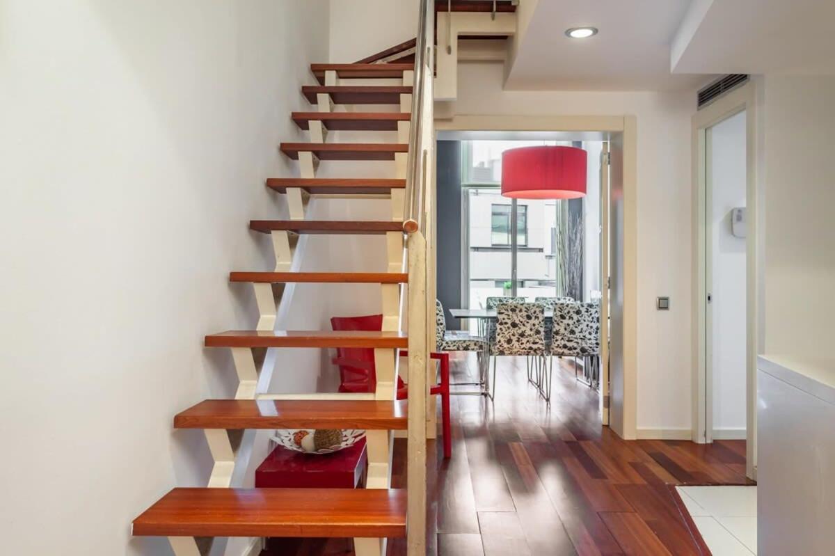 3bedroom Duplex With Balcony In Plaza Cataluna Apartament *